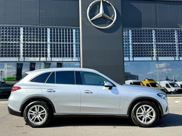 Mercedes-Benz GLC 220 d 4MATIC - foto 9