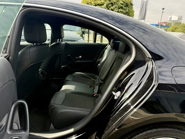 Mercedes-Benz CLA 250 e - foto 11