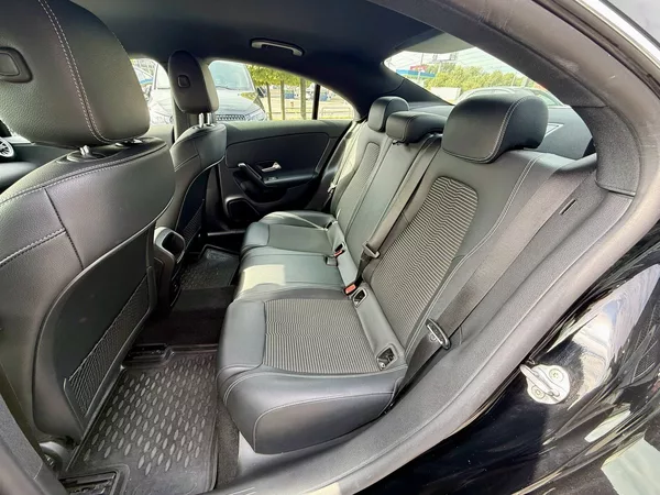 Mercedes-Benz CLA 250 e - foto 12