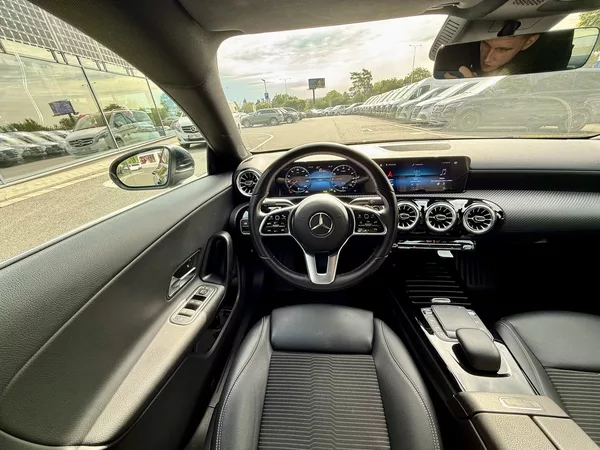 Mercedes-Benz CLA 250 e - foto 18