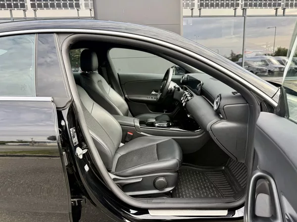 Mercedes-Benz CLA 250 e - foto 32