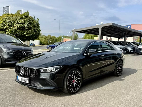 Mercedes-Benz CLA 250 e - foto 4