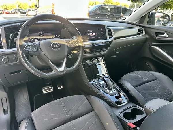Opel Grandland ULTIMATE 1,2 Turbo AT8 - foto 10