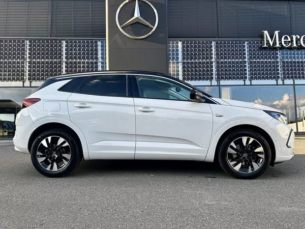 Opel Grandland ULTIMATE 1,2 Turbo AT8 - foto 2