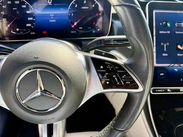 Mercedes-Benz GLC 220 d 4MATIC SUV - foto 29