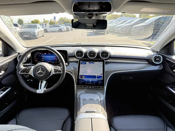 Mercedes-Benz Třídy C 220 d 4MATIC kombi - foto 15