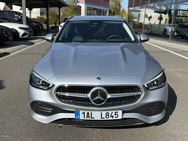 Mercedes-Benz Třídy C 220 d 4MATIC kombi - foto 3