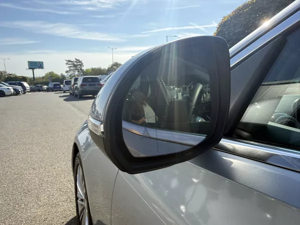 Mercedes-Benz Třídy C 220 d 4MATIC kombi - foto 36