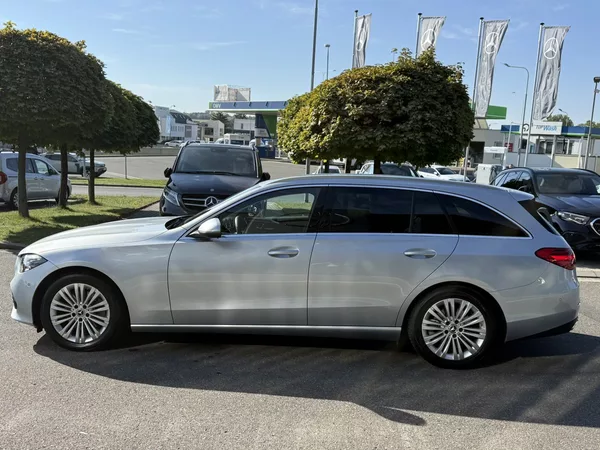 Mercedes-Benz Třídy C 220 d 4MATIC kombi - foto 5