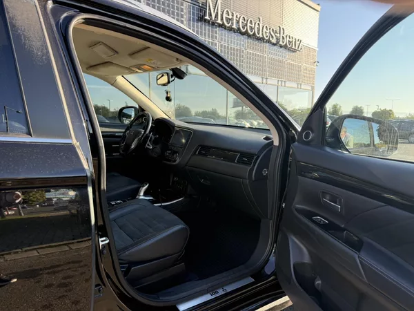 Mitsubishi Outlander - foto 30