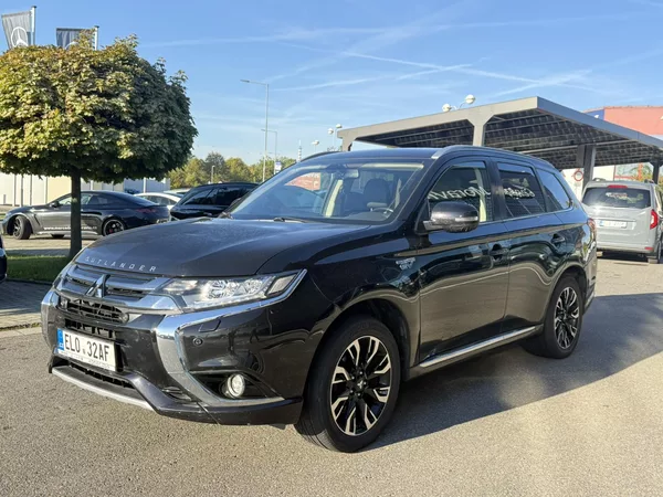 Mitsubishi Outlander - foto 4