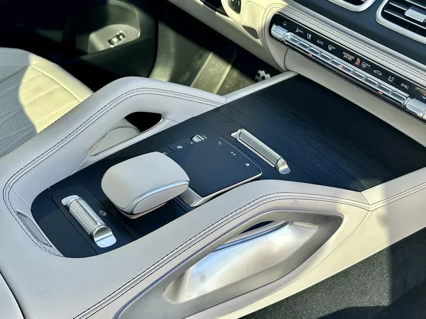 Mercedes-Benz GLE 63 AMGs 4Matic+ - foto 15
