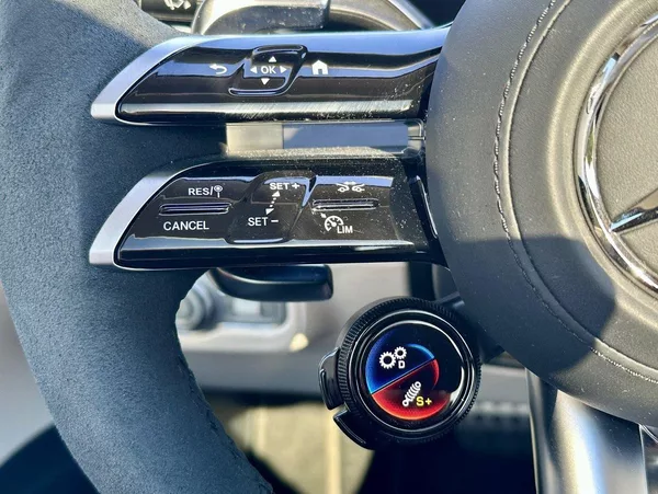 Mercedes-Benz GLE 63 AMGs 4Matic+ - foto 22
