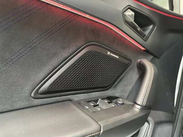 Cupra Leon SP 1.5 eTSI 150 DSG Black Edit - foto 12
