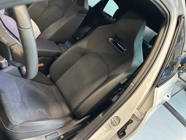 Cupra Leon SP 1.5 eTSI 150 DSG Black Edit - foto 14