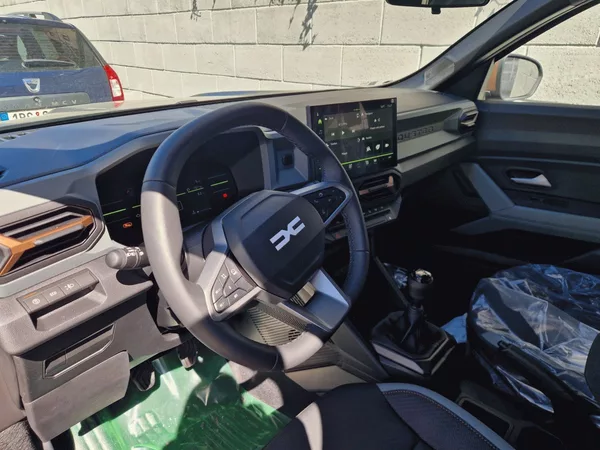 Dacia Duster extreme hybrid 155 - foto 3