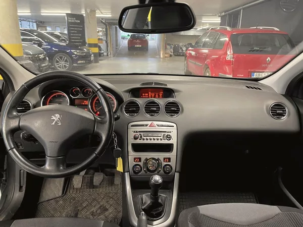 Peugeot 308 1.6 VTi, 88kW, ČR - foto 7