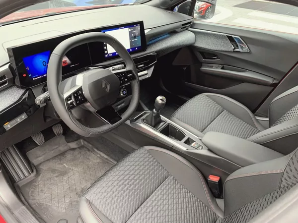 Renault Clio Techno TCe 115 - foto 9