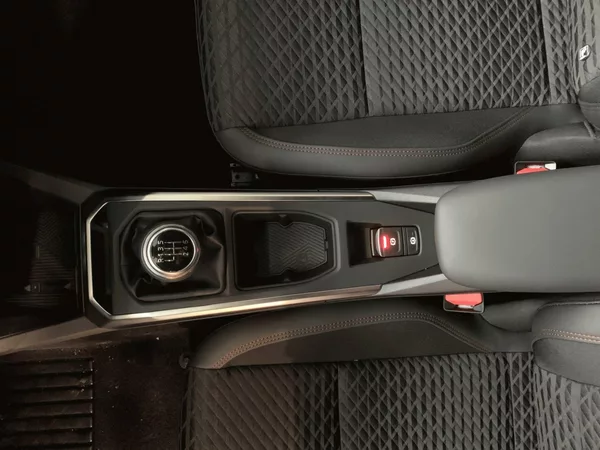 Renault Clio Techno TCe 115 - foto 15