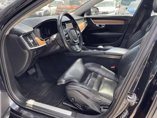 Volvo V90 2.0 T5,187kW,Inscription,DPH,K - foto 12