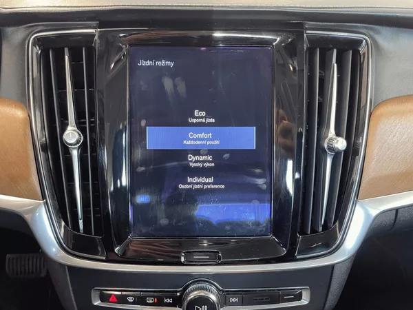 Volvo V90 2.0 T5,187kW,Inscription,DPH,K - foto 29