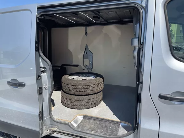 Renault Trafic 2.0 dCi,125kW,L1H1,DPH,ČR - foto 35