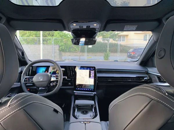 Renault Espace Iconic full hybrid E-Tech 200 - foto 15