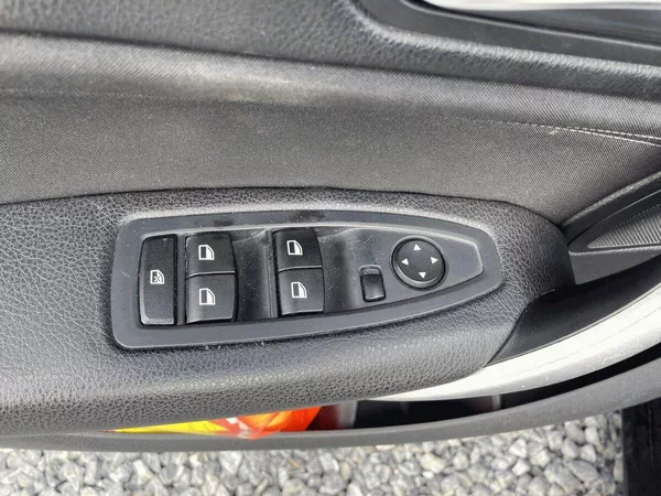 BMW Řada 1 118 D,2.0,105kW - foto 24
