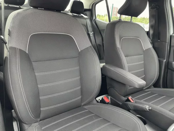 Dacia Logan 1.0 TCe,67kW,LPG,ČR,1.Maj - foto 28