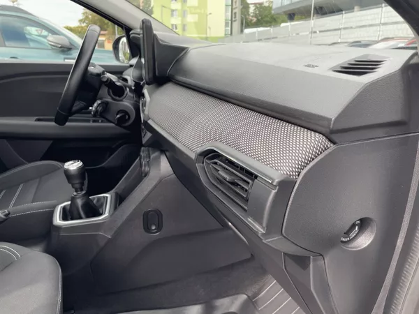 Dacia Logan 1.0 TCe,67kW,LPG,ČR,1.Maj - foto 30