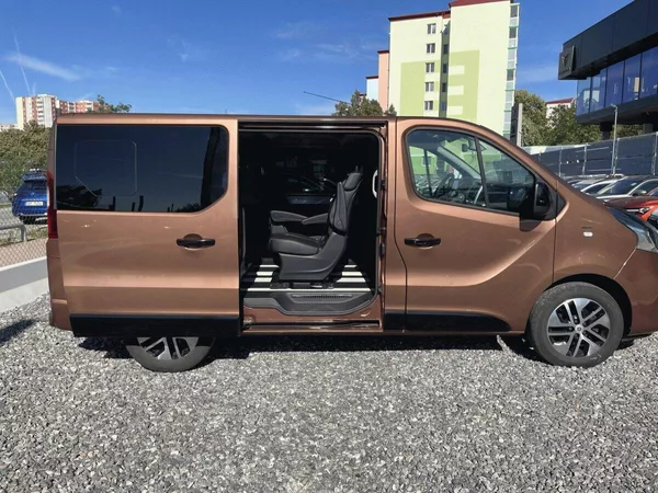 Renault Trafic 1.6 dCi,SpaceClass,7Míst,107kW - foto 30