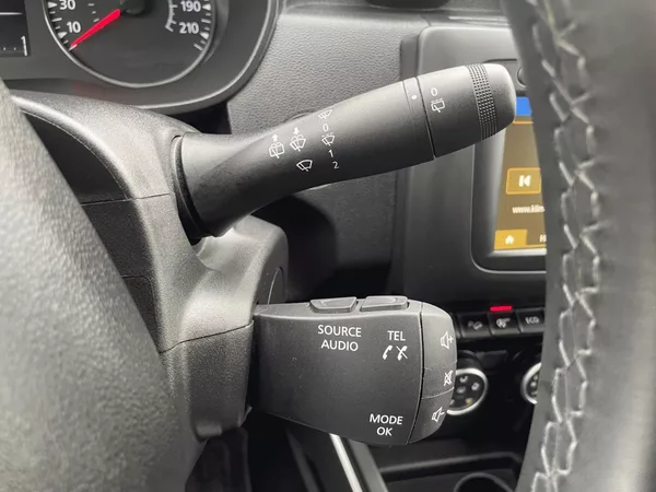 Dacia Duster 1.6 SCe, 4x4, 1.maj, klima - foto 17