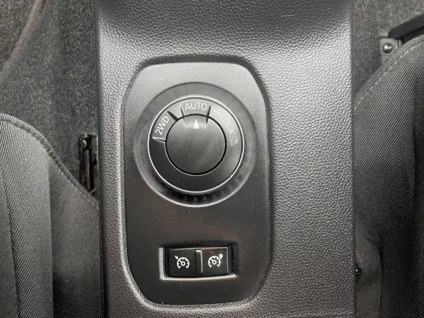 Dacia Duster 1.6 SCe, 4x4, 1.maj, klima - foto 21