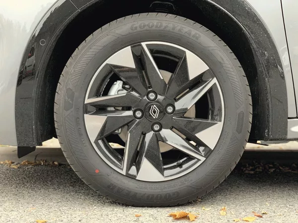 Renault Clio Techno TCe 115 - foto 4