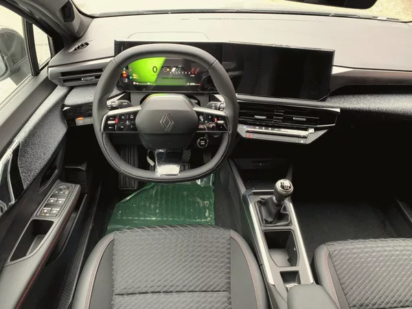 Renault Clio Techno TCe 115 - foto 7