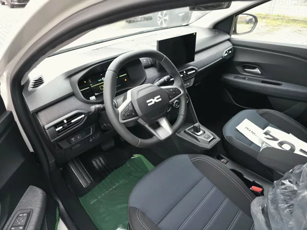 Dacia Jogger Journey hybrid 155 5 míst - foto 3