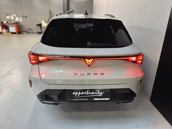 Cupra Leon SP 1.5 eTSI 150 DSG BLACK EDIT - foto 5