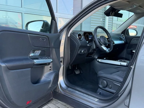 Mercedes-Benz GLB 180 d - foto 22
