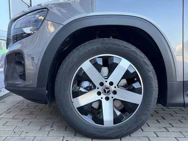 Mercedes-Benz GLB 180 d - foto 26