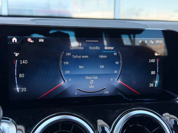Mercedes-Benz GLB 180 d - foto 34