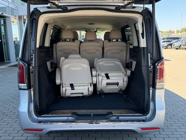 Mercedes-Benz EQV 300 L - foto 13
