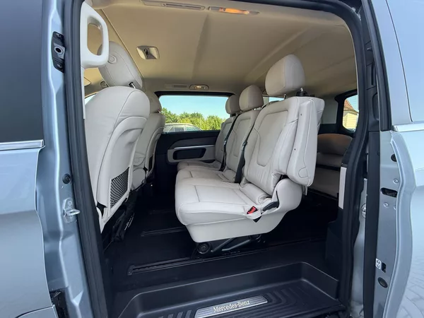 Mercedes-Benz EQV 300 L - foto 14