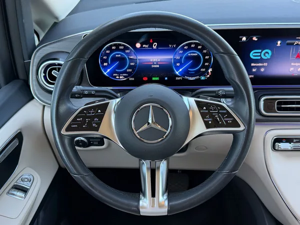 Mercedes-Benz EQV 300 L - foto 17