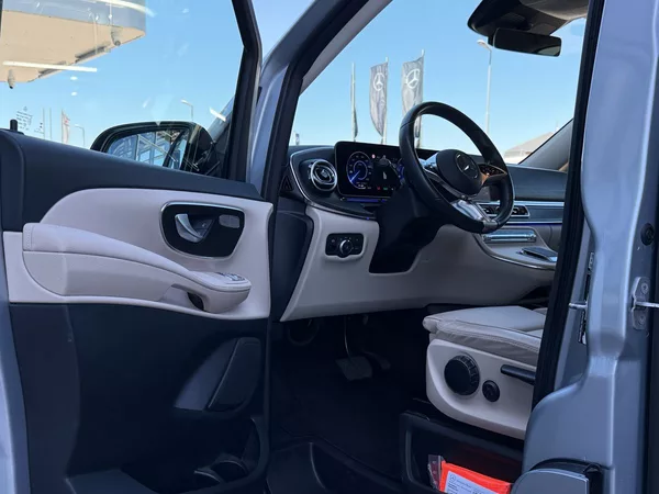 Mercedes-Benz EQV 300 L - foto 22
