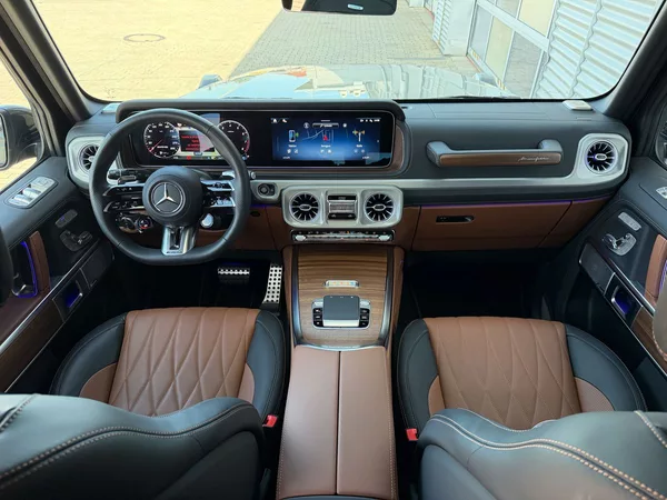 Mercedes-Benz Třídy G 63 AMG MANUFAKTUR, SUPERIOR - foto 16