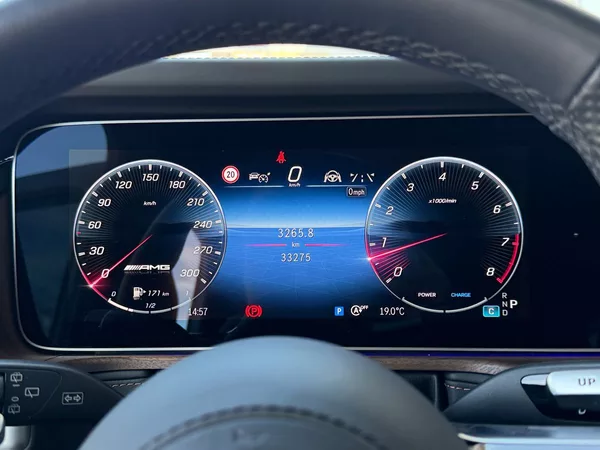 Mercedes-Benz Třídy G 63 AMG MANUFAKTUR, SUPERIOR - foto 18