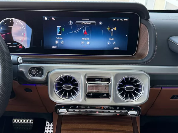 Mercedes-Benz Třídy G 63 AMG MANUFAKTUR, SUPERIOR - foto 19