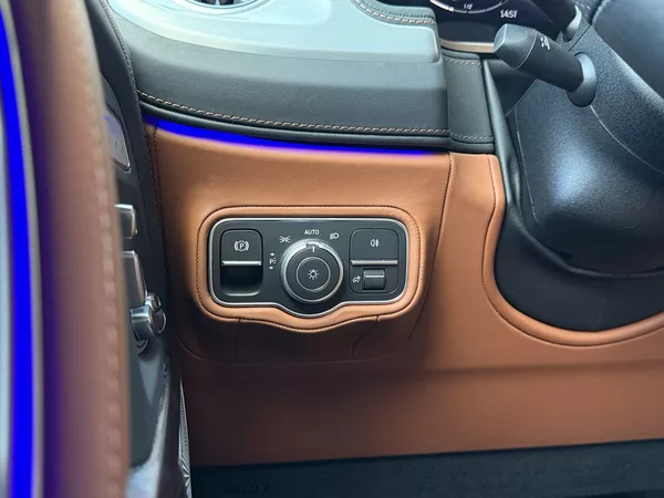 Mercedes-Benz Třídy G 63 AMG MANUFAKTUR, SUPERIOR - foto 21