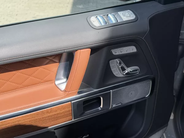 Mercedes-Benz Třídy G 63 AMG MANUFAKTUR, SUPERIOR - foto 23