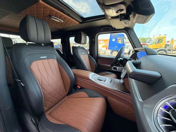 Mercedes-Benz Třídy G 63 AMG MANUFAKTUR, SUPERIOR - foto 30